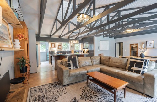 Die Boord House | Pool & Garden Winelands Retreat