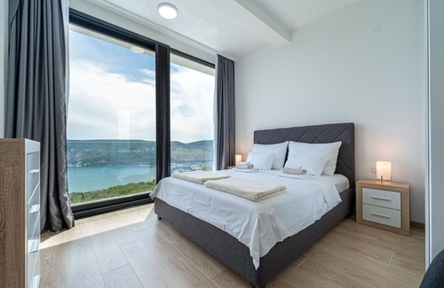 Trebesinj Villa | Pool Villa Luxoria Trebesin