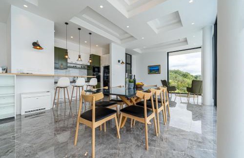 Trebesinj Villa | Pool Villa Luxoria Trebesin