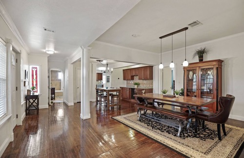 Graham House | Poolside at Possum Kingdom sleeps 12