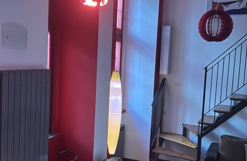 Zona Lancetti Apartment | Pop cozy loft