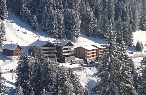 Damuels Apartment | Popular 4-room apartment near the elevator!