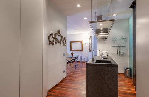 Zona Risorgimento Apartment | Porta Venezia-Design apartment, 2-bedrooms, Netflix, wifi