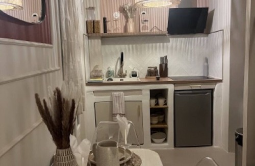 Issy-les-Moulineaux Apartment | Porte de Versailles - Parking Gratuit