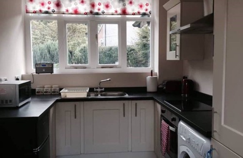 Glyndyfrdwy Cottage | Porter's lodge by heritage Railway line (adjoining Station House)