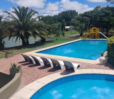 Partido de Junin Apartment | Posada Del Sol - Complejo de Cabañas