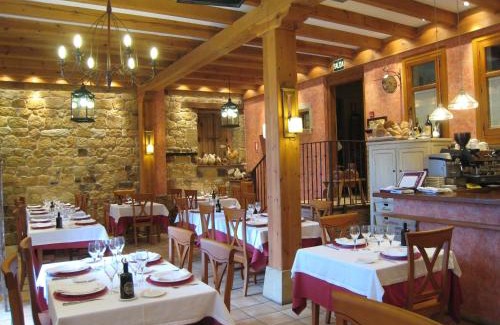 Quintanar de la Sierra House | Posada Las Mayas