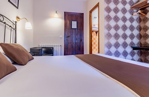 Cercedilla Hotel | Posada Peña Pintada by Vivere Stays