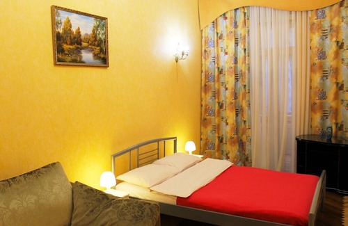 Podil Apartment | Poshtova Sq 2 bedroom apt in Подільський район