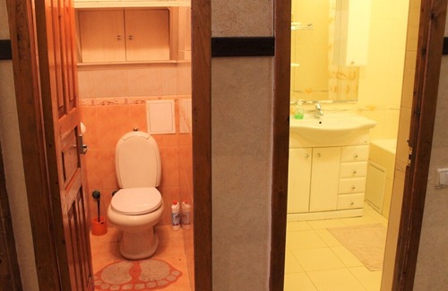 Podil Apartment | Poshtova Sq 2 bedroom apt in Подільський район