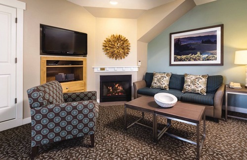 Windsor Resort | Postcard-perfect setting!