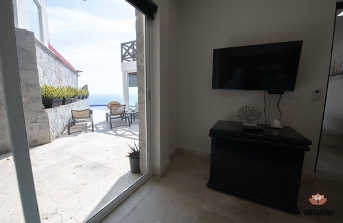 Brisas del Marques Villa | POSTCARD PHOTOS