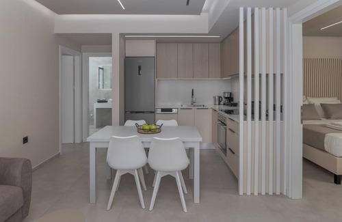 Gournai House | Potame Suite by Estia, Renia with Pool View