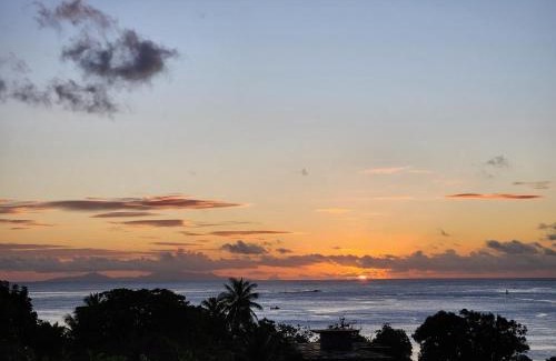 Huahine Villa | Potter House VILLA PITA vue sur lagon et village de Fare