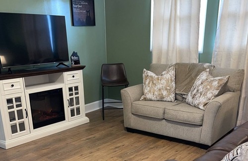 Seagrove House | Potters Rest - Entire home