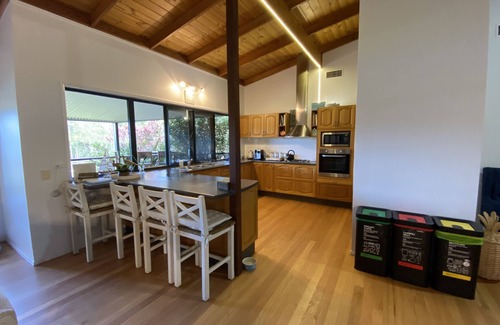 Pottsville House | Pottsville Beach Retreat - Pet Friendly plus Car Charger