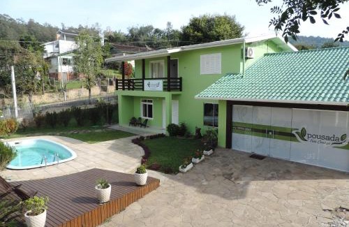 Tres Coroas Hotel | Pousada Três Coroas