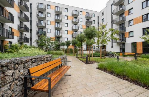 Nowa Praga Apartment | Praga Apartment with the View by BookingHost