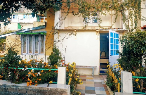 Nainital House | Prashant Homestay Nainital - Panoramic Lake View Wifi Kitchen Garden in Nainital