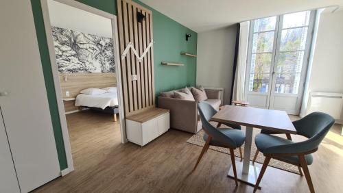 Verdelais Apartment | Première Pierre