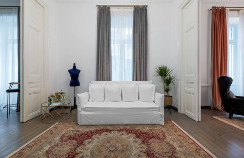 Plaka Apartment | Presidential Suite by 2 Mazi Suites