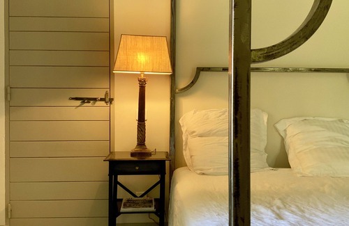 Menerbes Other | Prestigious estate in Ménerbes. large heated swimming pool. large landscaped grounds.