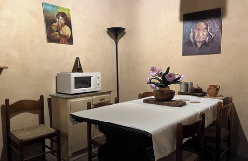 Giuliano di Roma House | Preta Nera Andersen - One Bedroom Guest House, Sleeps 3