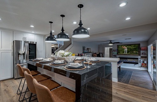 Mission Monterey House | Pretentious 7BR/4Bath Family Friendly Home w/250k backyard/Arcade/Heated Pool-SC