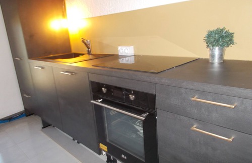 Jonquerettes House | Pretty gite in Provence, swimming pool and private garden, pets welcome