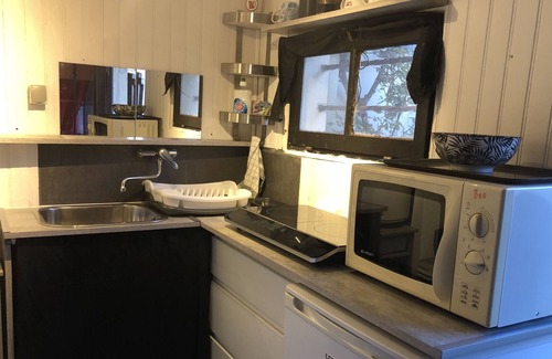 Draveil Apartment | pretty independent studio and its garden area