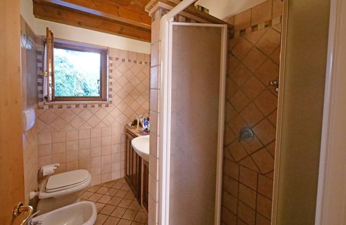 Corteno Golgi House | Pretty three-room apartment surrounded by nature