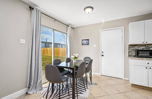 Barker House | Price Drop! Entire 4BR[10% OFF]Home| Wi-Fi & More-MD