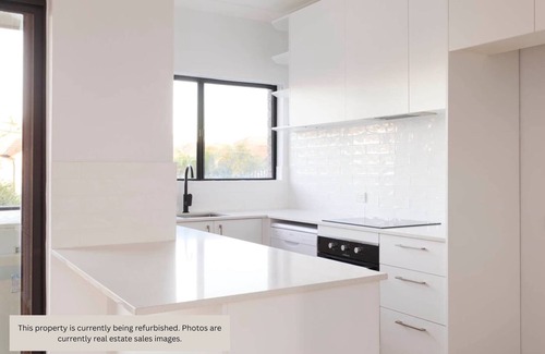 Merewether Apartment | Prickly Pear Stays in Merewether - Ranclaud St, 1-bedroom