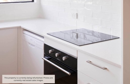 Merewether Apartment | Prickly Pear Stays in Merewether - Ranclaud St, 1-bedroom