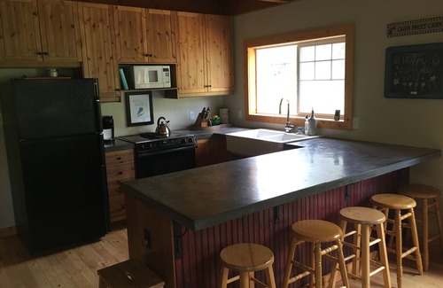 Coolin Cabin | Priest Lake - Beautiful Waterfront Without The Lakeview Expense