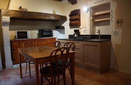 Goudargues Bed & Breakfast | Prieuré d'orniols