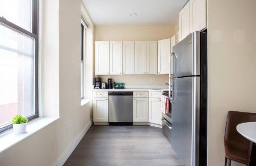 Downtown Boston Apartment | Prime Boston Fidi L Shaped Studio