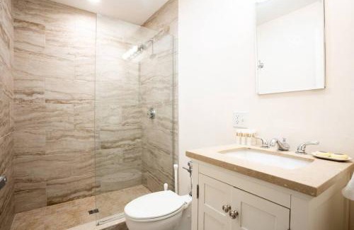 Downtown Boston Apartment | Prime Boston Fidi L Shaped Studio