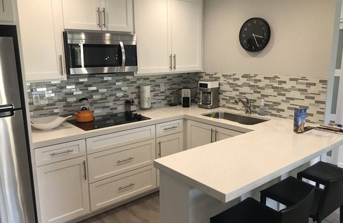 Palm Desert Apartment | Prime Location! Renovated Studio at Shadow Mountain Resort, Steps from El Paseo.