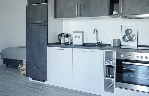 Innenstadt Apartment | Prime Park Apartment ~ Terrace ~