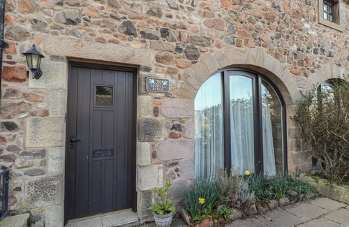 Akeld House | PRIMULA PATCH, family friendly, character holiday cottage in Wooler