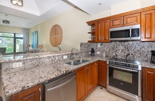 Pristine Bay House | Pristine Bay 1002, golf, pool and views