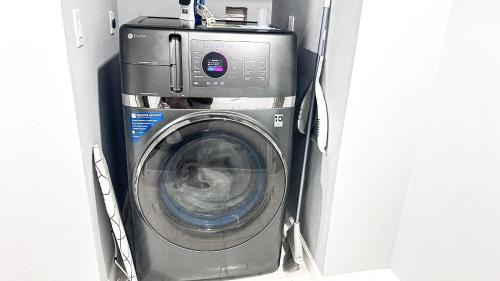 Landover House | Pristine by DC, FEDEX Stadium &UMC center to DMV Metro Area