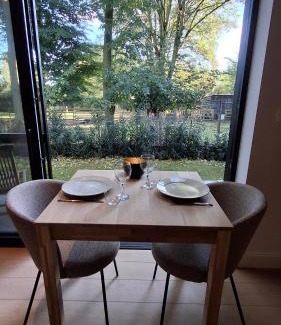 Assebroek Apartment | Privé studio in groene omgeving van Brugge fietsen & parkeerplaats inbegrepen