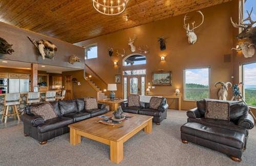 Bayfield House | Privacy, 42 Private Acres, Big Views, A/C, Pet Friendly, 15 Min To Vallecito!