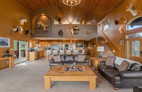 Bayfield House | Privacy, 42 Private Acres, Big Views, A/C, Pet Friendly, 15 Min To Vallecito!