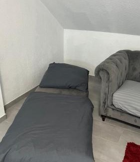 Waldstetten Apartment | Privat Oasis, 10 min von Legoland