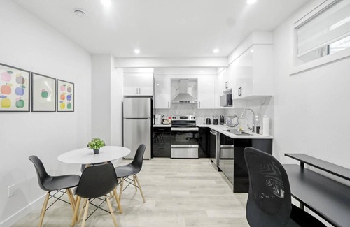 Southwest Calgary Apartment | Private 2 Bed 1 Bath Basement Suite in SW Calgary | Banff Access