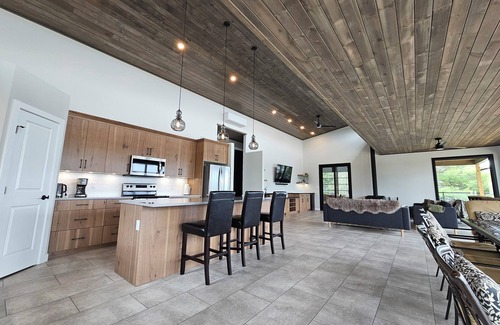 Northern Ontario House | Private 3.5 Acre King Island on Lake of the Woods