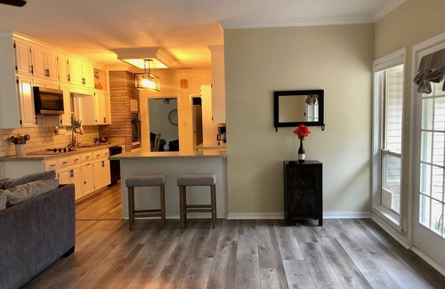 Belton House | Private 3 Acre Retreat. Sleeps 8. Minutes from downtown and Belton Lake!